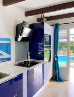 Villa avec piscine privée à Ducos, 200 m² - 1