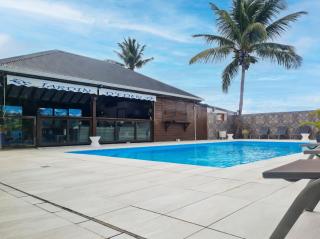Bungalow charmant à Le Moule avec piscine et jardin - 0