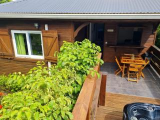 Bungalow charmant à Le Moule avec piscine et jardin - 3