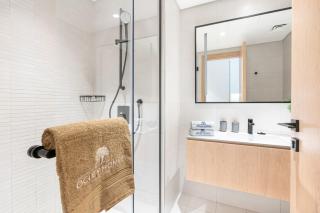 Cozy Central Home with Full Burj View - 9