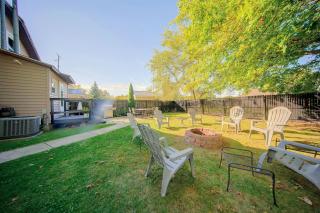 Lake Erie Days, Fireside Nights! Geneva Getaway - 9