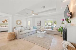 Latitude Adjustment by SeaBreeze Vacation - 5