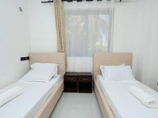Home and Away homes254 - 4
