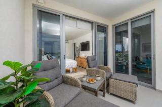 Coastal Elegance I Eagle Beach Ocean View I 4th Fl - 8