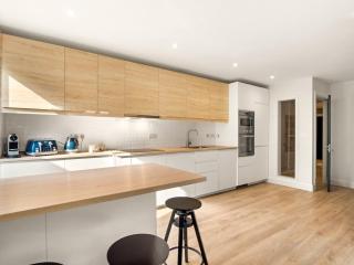The Town Place Clifden Boutique Apartments - 3