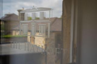 The Hayloft - luxury first floor apartment in Castleton in the Peak District - 7