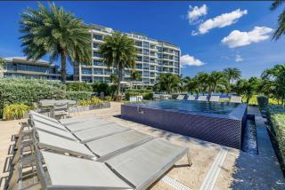 Coastal Elegance I Eagle Beach Ocean View I 4th Fl - 1