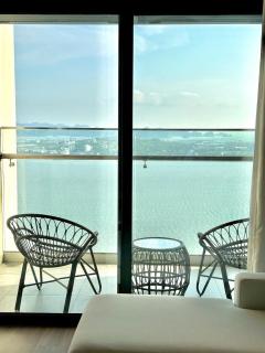 À La Carte Luxury 2BR Bay View - 2