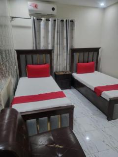 White Rose Guest House - 4