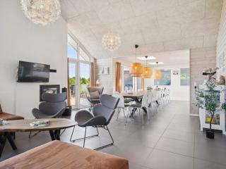 5 star holiday home in Glesborg - Glesborg - 1
