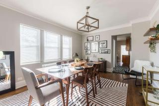Artsy Chicago Stay with Patio Parking & Sleeps 7 - 1