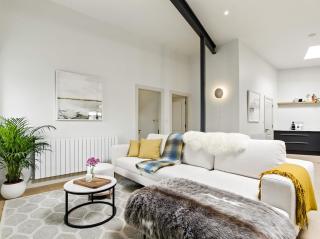 The Loft at the Warehouse - 0