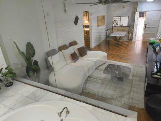 Jacuzzi POOL 3Bedroom, walk to Stadium - 0