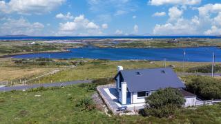 Hughs Cottage - 0
