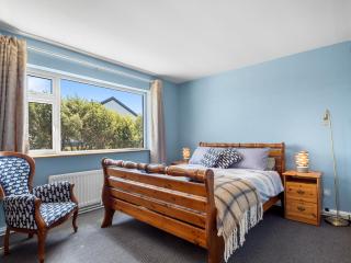 Hughs Cottage - 7