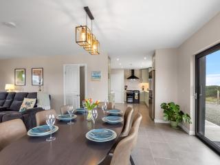 Lakeview House - 2