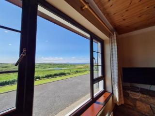 Sea View Cottage, Errislannan - 1