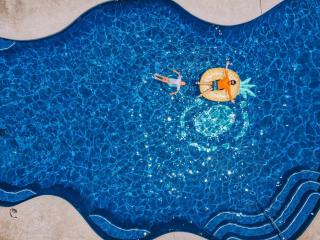 New baths king bed open & tranquil pool hot tub - 7