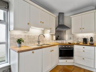 Hill House Clifden - 2