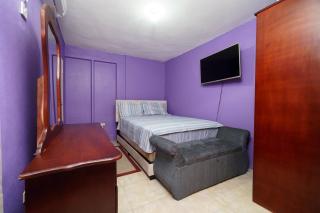 Portmore Peaceful Stay - 8