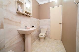 Portmore Peaceful Stay - 3
