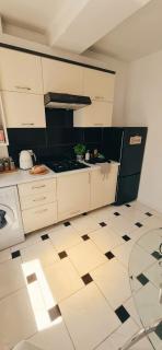 Cozy Home Apartment - 2