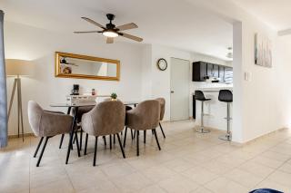 Casa en Apodaca Fracc Privado WiFi Ideal para grupos 7PPL a 10 min del Aeropuerto - 1