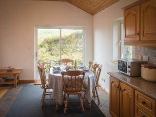 Errislannan Stone Cottage - 5