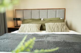 1BR Staycation Near Atria and SM Iloilo - 7