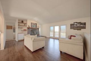 Helena Valley Home w/ Mtn Views & Acre - 0