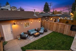 The Erlton Stylish 4BR Sleeps 11 Backyard - 7