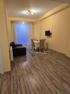 Cozy apartment opposite the Botanical Garden - 0