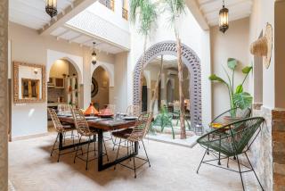 Beautiful 4-Bedroom Private Riad with Small Pool & Free Breakfast - 9