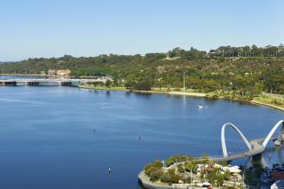 Doubletree By Hilton Perth Waterfront - 1