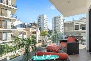 Marsala - 2 Blocks to Beach with Rooftop Pool - 5