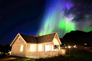BanPim Beachside Lofoten - 0