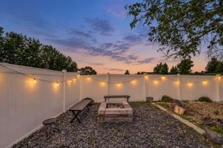 Swim and Relax with a Pool Hot Tub and Renovated HomeHop - 8