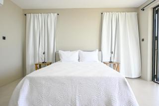 Luxury Stay near Golf and Stunning coastal Views - 2