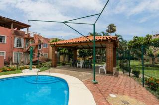 Departamento en Ixtapa con alberca seguridad AC - 9