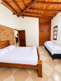 Hostal Artesanos - 8