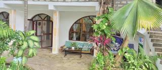 Damaris Homes La Marina - 7