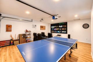 Posh 6BR 2,5BA Holiday Home with Pool, Media-Game Room & Hot Tub - 5