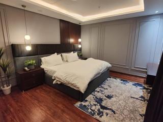 GoldCrest Mall Prestigious Suites with Balcony by SIGNATURE ONE in DHA Lahore - 4