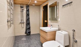 Luxury Meets Nature - Sauna and Near Airport - 3