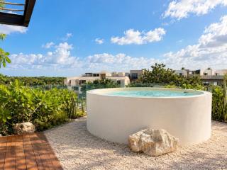 IIK Tulum by Groovy Stays- A Hip Condo-Hotel with WIFI, Rooftop, Pool, Sleeps 6 - 3