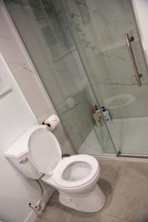 2BR Family Sweethome in East Vancouver - 1