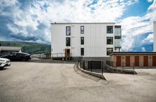 Bright and centrally located apartment in Frekhaug - 6