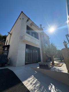 The High Oak Villa - 9