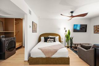 Modern Stay Near Downtown Houston - 5