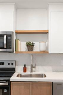 Modern Stay Near Downtown Houston - 1